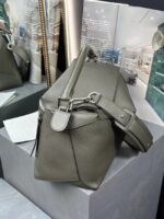 Loewe Large grainy cowhide leather Puzzle bag 231095 Dark green - Image 3