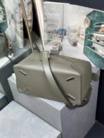 Loewe Large grainy cowhide leather Puzzle bag 231095 Dark green - Image 6