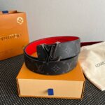 Louis Vuitton Initiales 40MM Reversible M9047 - Image 2
