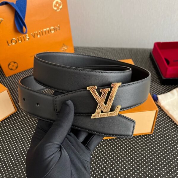 Louis Vuitton Heritage 35mm Reversible Belt M9050