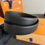 Louis Vuitton Heritage 35mm Reversible Belt M9052 - Image 2