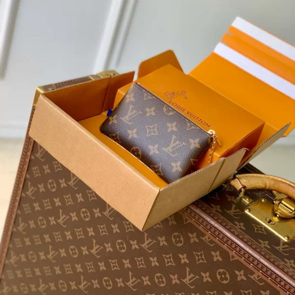 M13559 Louis Vuitton Key Pouch