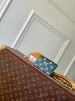 M27149 Louis Vuitton Pocket Organizer Forest Green
