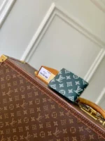 M27150 Louis Vuitton Multiple Wallet Forest Green - Image 2