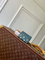 M62170 Louis Vuitton Double Card Holder Forest Green - Image 3