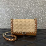 Valentino 0571 Garavani Rockstud Crossbag Raffia - Image 2