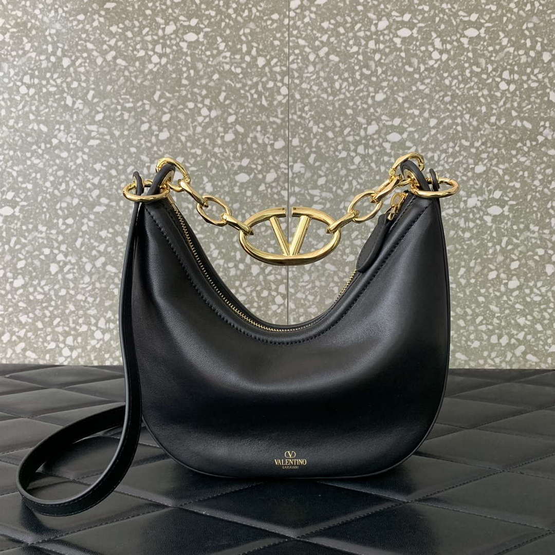 valentino-6w2p0ak3snp-i16-vlogo-signature-mini-hobo-bag-in-grainy-calfskin-black-02-luxibags.ru Valentino 6W2P0AK3SNP_I16 Vlogo Signature Mini Hobo Bag In Grainy Calfskin Black - Image 1