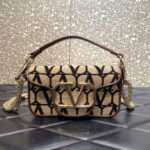 Valentino VAL352M3 loco small shoulder bag valentino garavani Apricot