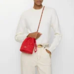 Horseshoe Chain Pouch Poppy Red - Image 4