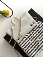 CHANEL Evening Bag AS4298 black&white - Image 3