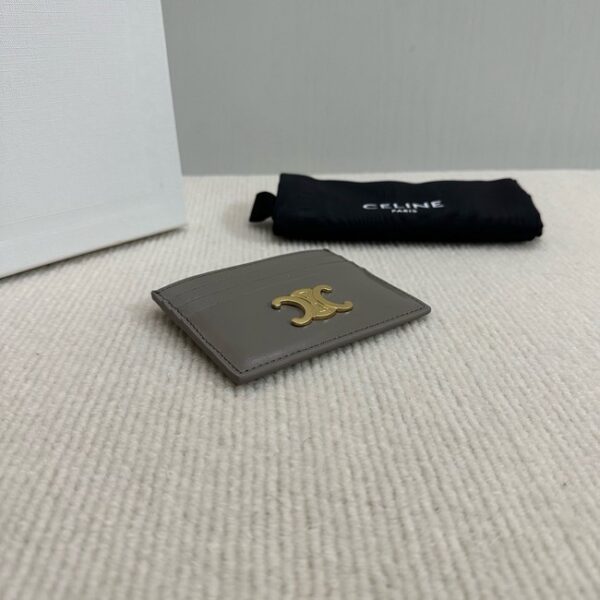 Celine CARD HOLDER TRIOMPHE IN SHINY CALFSKIN 10L833 PEBBLE