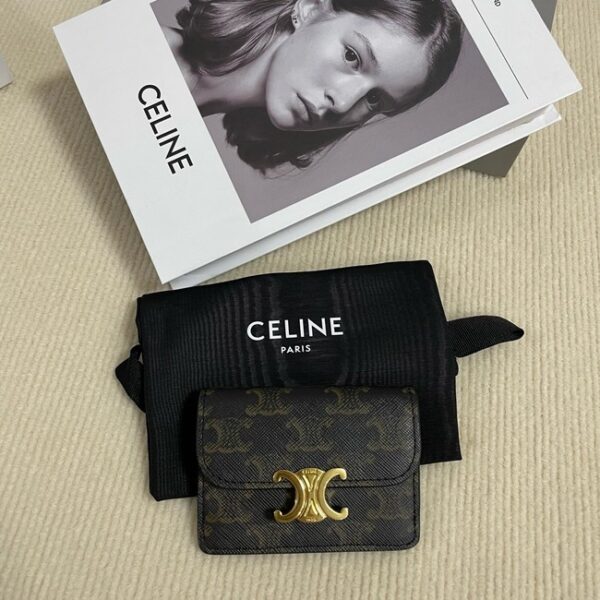 Celine CARD HOLDER WITH FLAP TRIOMPHE IN TRIOMPHE CANVAS 10I583 brown