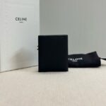 Celine COMPACT WALLET TRIOMPHE CHARMS IN GRAINED CALFSKIN 10M103 black