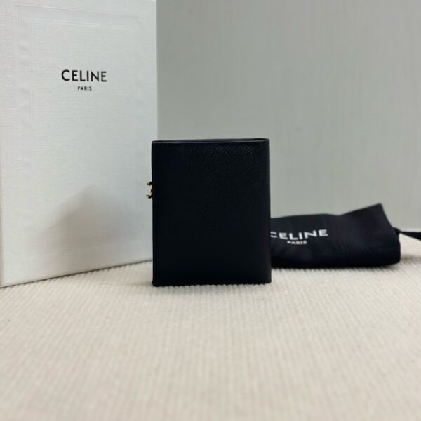 Celine COMPACT WALLET TRIOMPHE CHARMS IN GRAINED CALFSKIN 10M103 black