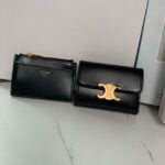 Celine SMALL FLAP WALLET TRIOMPHE IN SHINY CALFSKIN 10L653 black - Image 5