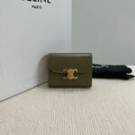 Celine TRIOMPHE COMPACT WALLET IN SHINY CALFSKIN 10K623 dark green