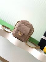 Chanel velvet Bowling Bag AS5791 Khaki - Image 6