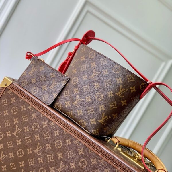 Louis Vuitton Monogram Canvas Original Leather M28317