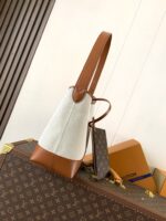 PM M25468 Louis Vuitton Low Key Hobo Brown - Image 2