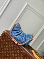 M13571 Denim Blue Louis Vuitton NEW Pochette Valley - Image 2