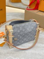 Louis Vuitton Side Trunk MM M13285 Washed Gray - Image 3