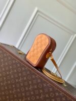 M26984 Louis Vuitton Toast Wearable Wallet Damier - Image 6