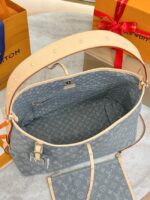 Louis vuitton CarryAll M13289 - Image 3