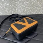 Valentino Garavani Viva Superstar 0016 Black - Image 2