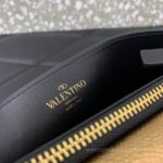 Valentino Garavani Vring Leather Bag 068 Gold - Image 2