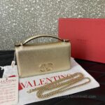 Valentino Garavani Vring Leather Bag 068 Champage - Image 5