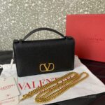 Valentino Garavani Vring Leather Bag 068 Black - Image 4